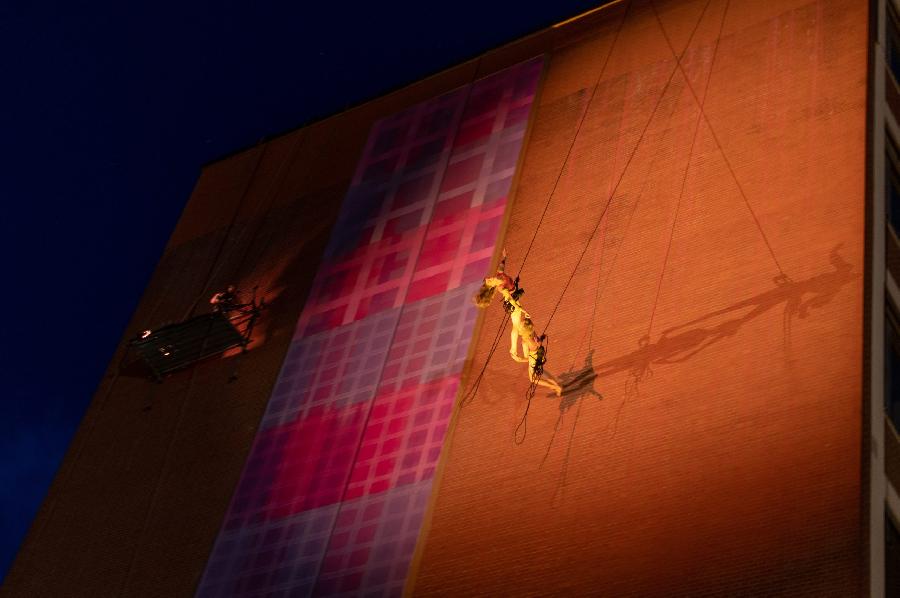 LUX MAGA- Vertical Dance Nightperformance 2026